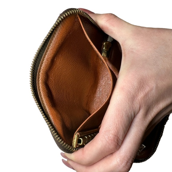 LOUIS VUITTON VINTAGE ZIPPY MONOGRAM 6 KEY CASE/CARD HOLDER - Picture 12 of 14